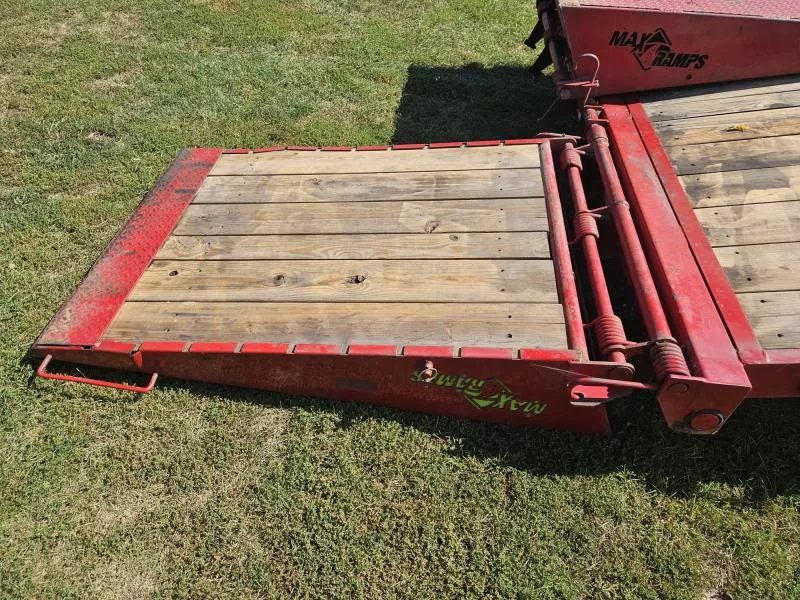 used Equipment / Flatbed Trailers Load Trail  for sale, in Carlisle, PA Thumbnail 7