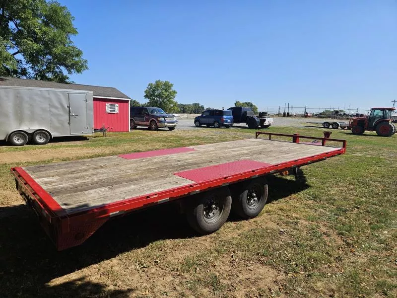 used Equipment / Flatbed Trailers Load Trail  for sale, in Carlisle, PA Thumbnail 5