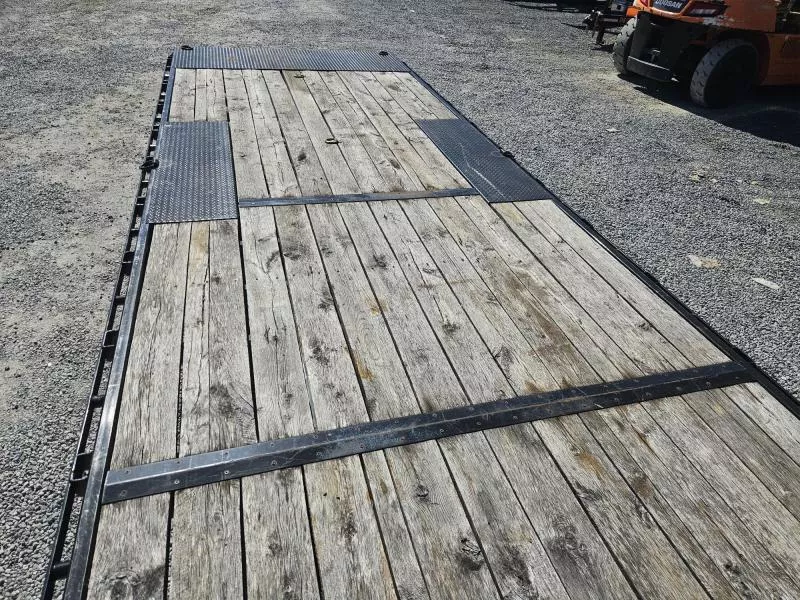 used Equipment / Flatbed Trailers Sure-Trac  for sale, in Carlisle, PA Thumbnail 16