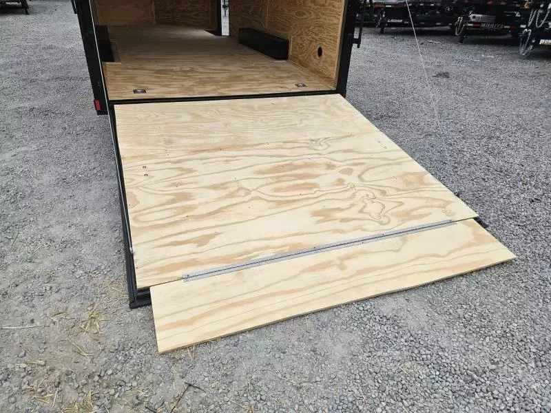 2026 Xtreme Cargo 8.5x20 Enclosed Car Hauler Trailer 7000# GVW * 7' HEIGHT UTV PKG * CHARCOAL BLACKOUT PACKAGE * REAR SPOILER W/ LOADING LIGHT * .080 POLYCOR SEMI-SCREWLESS * RV DOOR * PLYWOOD WALLS AND FLOOR * TUBE STUDS * D-RINGS * 6" TUBE FRAME KDAZxgot1pb4