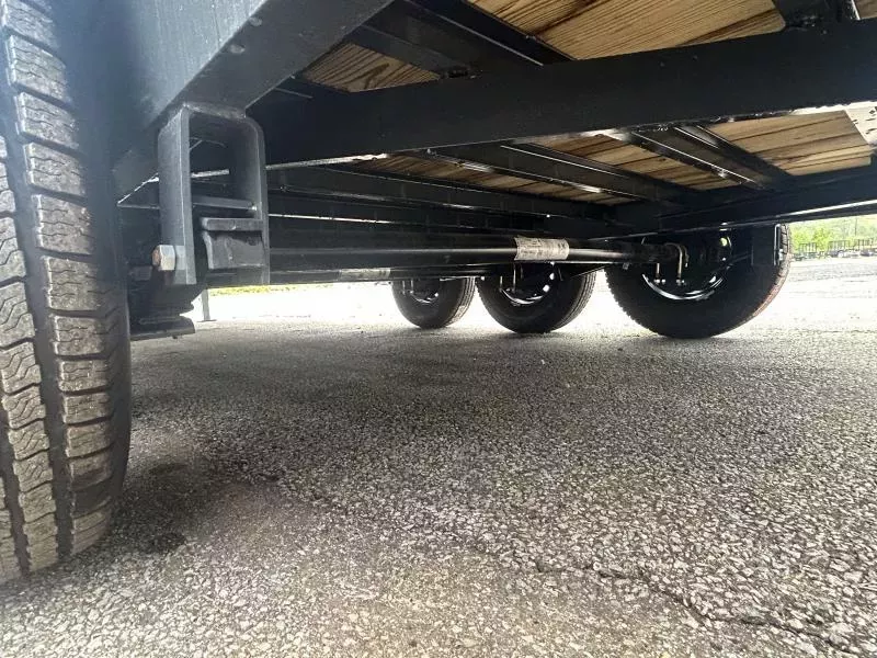 new Equipment / Flatbed Trailers Lamar Trailers  for sale, in Evans City, PA Thumbnail 15