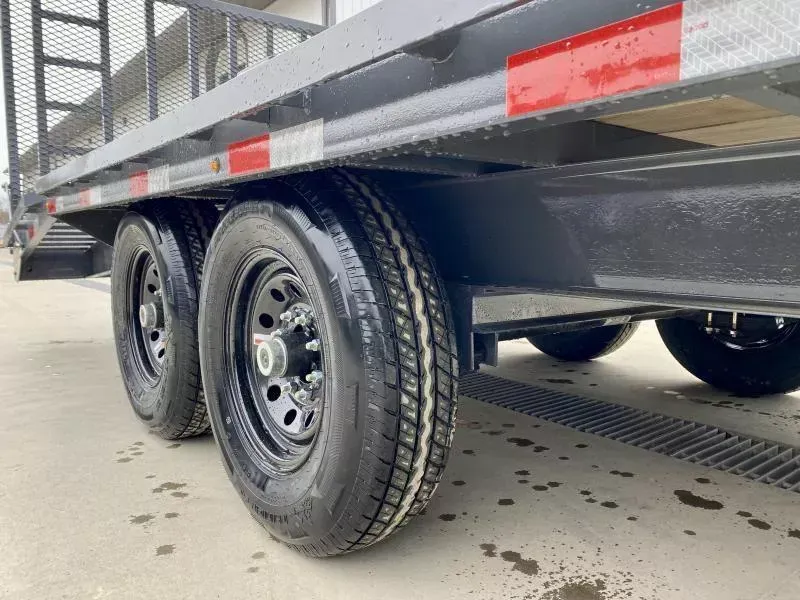 new Equipment / Flatbed Trailers Lamar Trailers  for sale, in Carlisle, PA Thumbnail 18