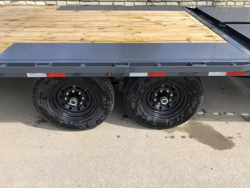 new Equipment / Flatbed Trailers Lamar Trailers  for sale, in Evans City, PA Thumbnail 9