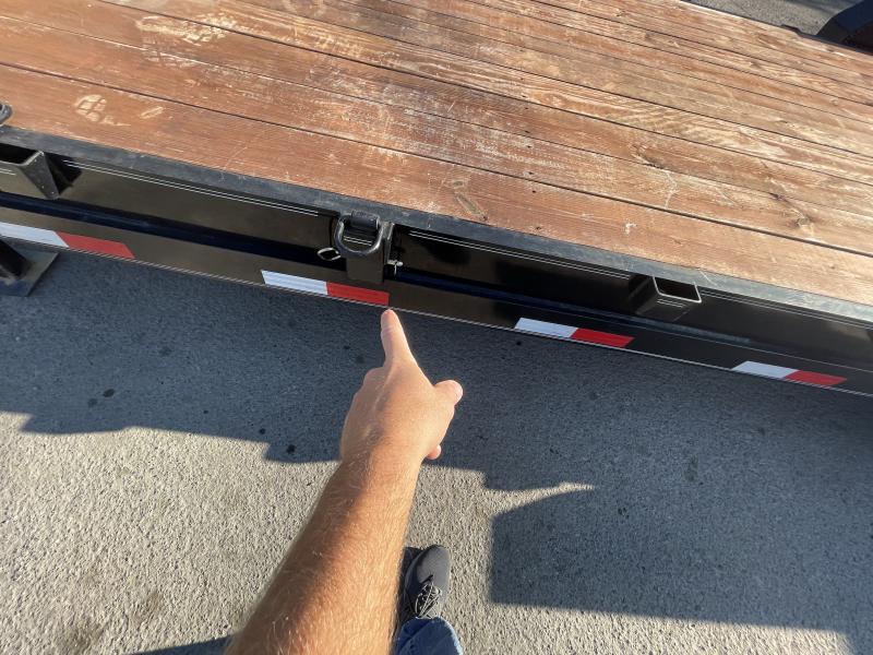 used Equipment / Flatbed Trailers PJ Trailers  for sale, in Carlisle, PA Thumbnail 9