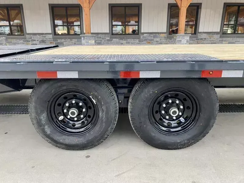 new Equipment / Flatbed Trailers Lamar Trailers  for sale, in Evans City, PA Thumbnail 18