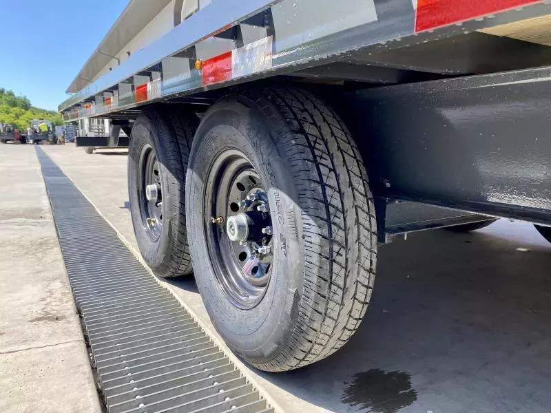 new Equipment / Flatbed Trailers Lamar Trailers  for sale, in Evans City, PA Thumbnail 25
