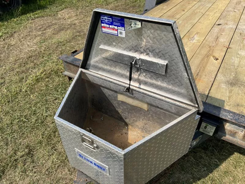 used Equipment / Flatbed Trailers Quality Trailers  for sale, in Evans City, PA Thumbnail 10