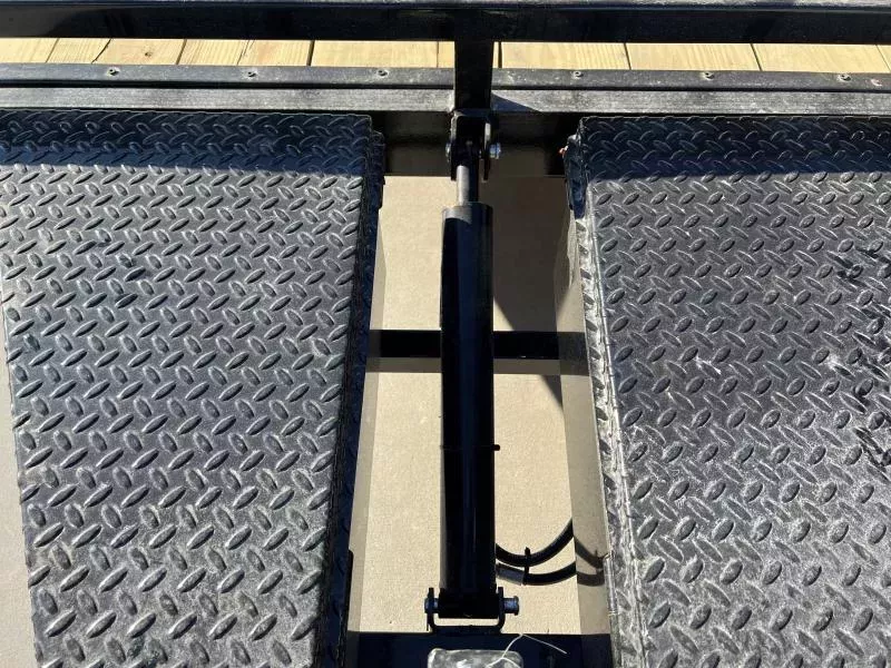 new Car Haulers / Racing Trailers H and H Trailer  for sale, in Carlisle, PA Thumbnail 23