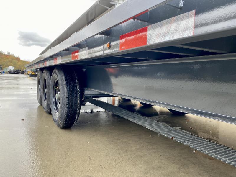 2025 Lamar 102x26' Gooseneck Deckover Power Tilt Trailer 21000# GVW * TRIPLE 7000# AXLES * SCISSOR HOIST UPGRADE * SPARE TIRE * FRONT TOOLBOX * CHARCOAL POWDERCOAT * 10" I-BEAM FRAME+NECK * 6" CHANNEL BED RUNNER * WINCH PLATE * DUAL JACKS ydFxhoiti27d
