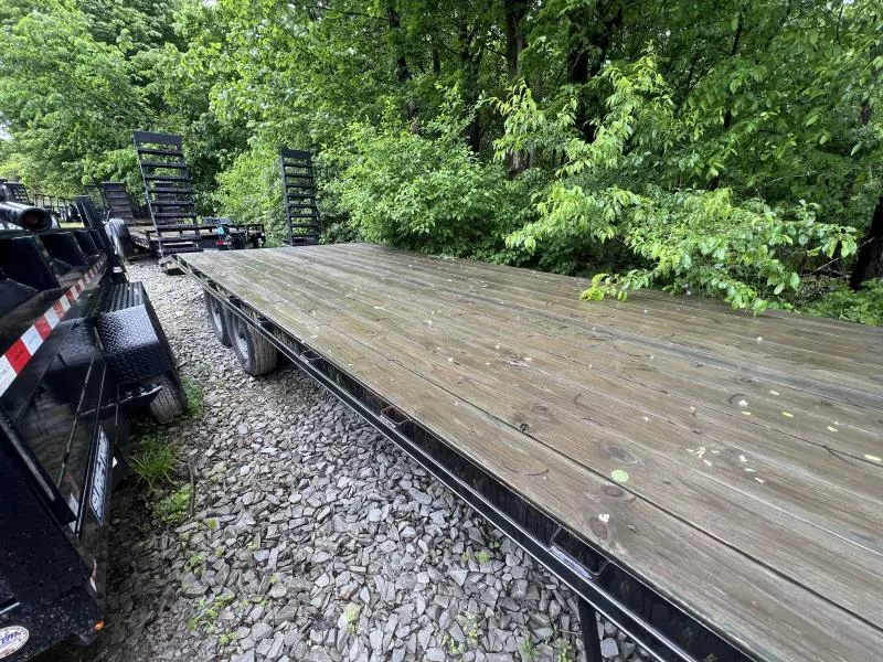 used Equipment / Flatbed Trailers Kaufman Trailers  for sale, in Irwin, PA Thumbnail 2