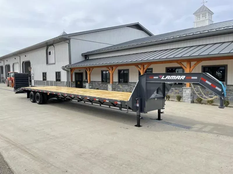 2026 Lamar 102x40' Gooseneck Beavertail Deckover Trailer 25900# GVW * DEXTER 12000# AXLES * HDSS SUSPENSION * FULL WIDTH RAMPS * 19# I-BEAM * FRONT TOOLBOX / DUAL JACKS * UNDER FRAME BRIDGE * TORQUE TUBE