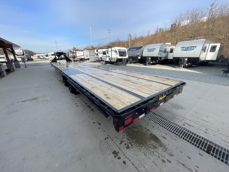 2023 Big Tex Trailers 22GN 102x40' HD Gooseneck Flatbed Deckover