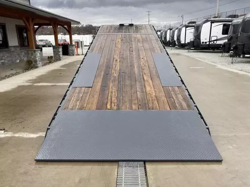 new Equipment / Flatbed Trailers Lamar Trailers  for sale, in Evans City, PA Thumbnail 5