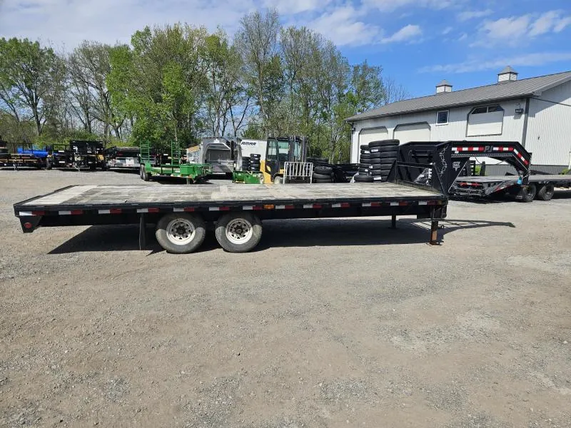 used Equipment / Flatbed Trailers PJ Trailers  for sale, in Carlisle, PA Thumbnail 2