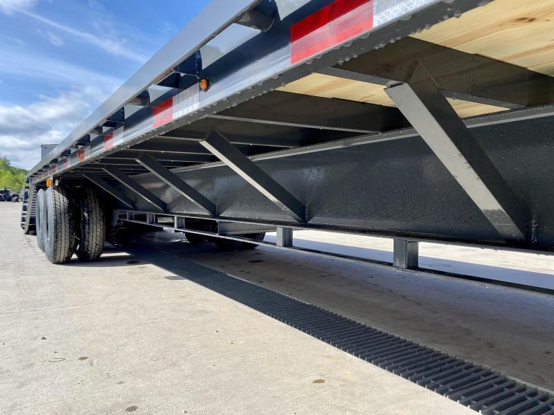 new Equipment / Flatbed Trailers Lamar Trailers  for sale, in Evans City, PA Thumbnail 16