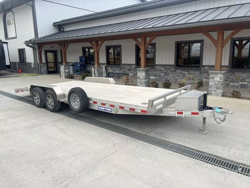USED 2023 Sure Trac 7x22' Deluxe Aluminum Car Hauler Trailer 9990# GVW * EXTRUDED ALUMINUM FLOOR * 5200# AXLES * HEAVY DUTY 8" FRAME * DROP LEG JACK * ALUMINUM WHEELS * REMOVABLE FENDERS * CHANNEL C/M