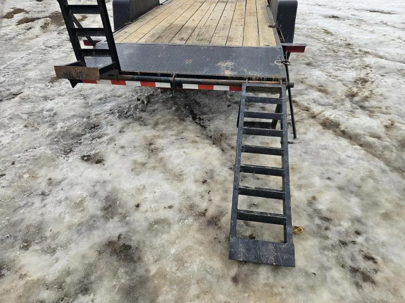 used Equipment / Flatbed Trailers Holmes  for sale, in Carlisle, PA Thumbnail 14