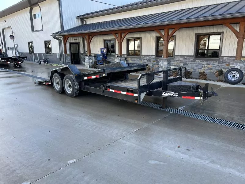 USED CornPro 7X21 SPLIT TILT TRAILER * ADJUSTABLE COUPLER * TOOLBOX * STAKE POCKETS + RUBRAILS *