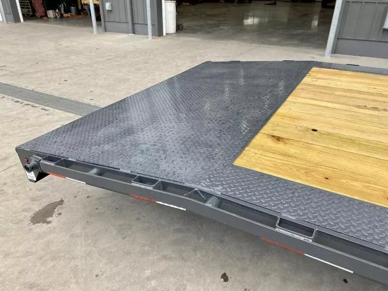 new Car Haulers / Racing Trailers Lamar Trailers  for sale, in Evans City, PA Thumbnail 18