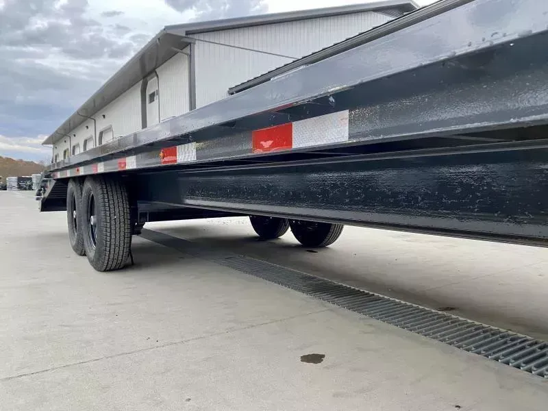 new Equipment / Flatbed Trailers Lamar Trailers  for sale, in Carlisle, PA Thumbnail 16