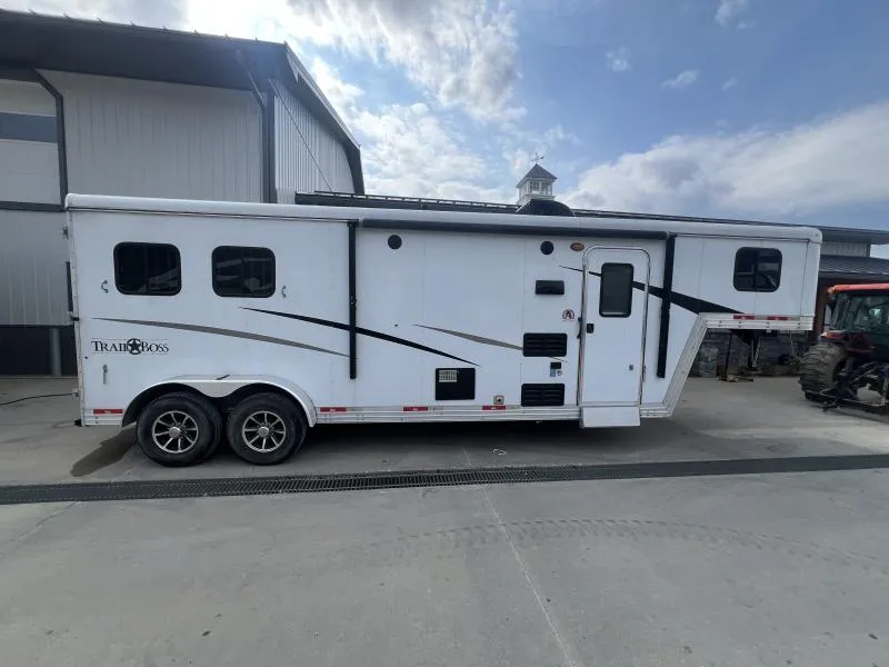 used Stock / Stock Combo Trailers Bison Trailers  for sale, in Irwin, PA Thumbnail 19