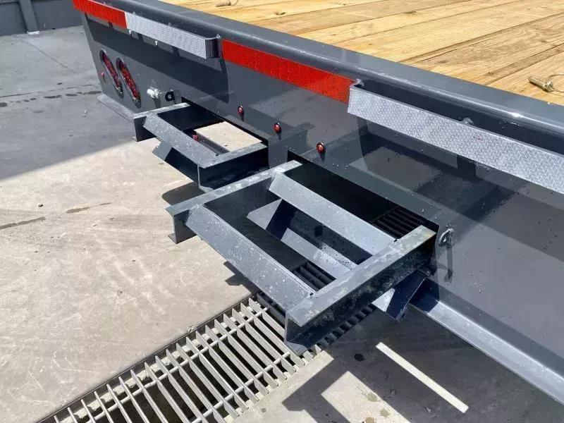 new Equipment / Flatbed Trailers Lamar Trailers  for sale, in Carlisle, PA Thumbnail 22