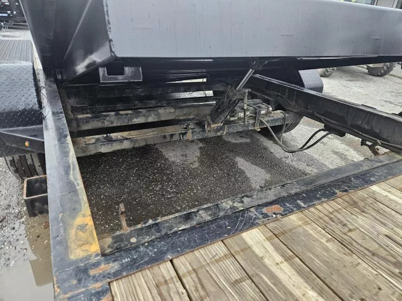 used Equipment / Flatbed Trailers Sure-Trac  for sale, in Carlisle, PA Thumbnail 16
