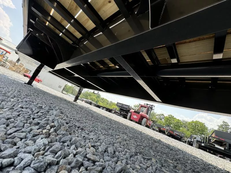 2026 MAXXD 102x40' LHX Gooseneck Beavertail Deckover Trailer 40000# GVW * 3" BALL COUPLER * ENGINEERED BEAM * HYDRAULIC JACKS * 16K AXLES * EOH BRAKES * JUNIOR I-BEAM C/M 12" O.C. * HDSS SUSPENSION * FULL WIDTH RAMPS * METALLIC GREY * 17.5'S fhpo12lk2lrd