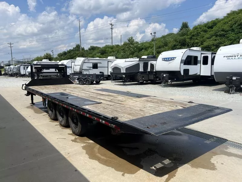 used Equipment / Flatbed Trailers Iron Bull  for sale, in Irwin, PA Thumbnail 12