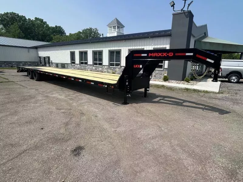 2026 MAXXD 102x40' LKX Gooseneck Flatbed Trailer 22500# GVW * 12"/19# PIERCED I-BEAM FRAME * WINCH PLATE IN NECK * WET BLACK + PRIMER * I-BEAM CROSSMEMBERS * 6" SIDE RAIL * DUAL 12K JACKS * TORQUE TUBE