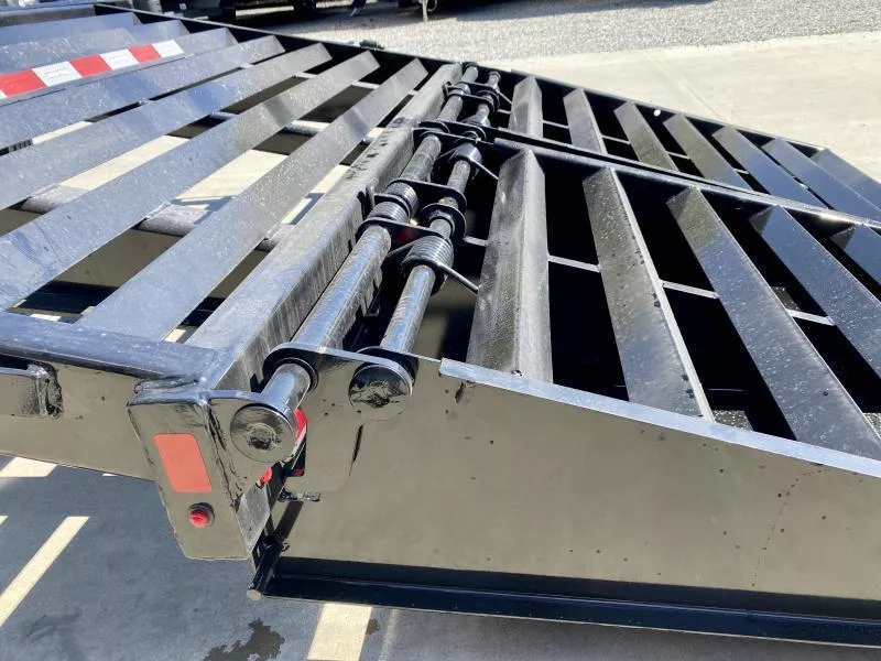 2025 Sure-Trac 102x25' HD Beavertail Deckover Trailer 17600# GVW * 8000# AXLES * 17.5" 16-PLY TIRES * 3 3/8" BRAKES * FULL WIDTH RAMPS * 12" I-BEAM * PIERCED FRAME * RUBRAIL/STAKE POCKETS/PIPE SPOOLS/10 D-RINGS hvQRkGj1bh37