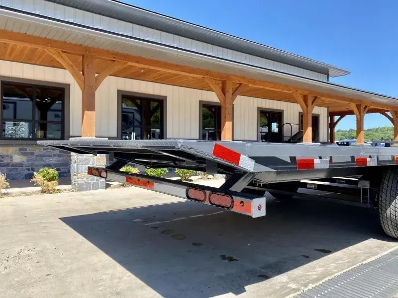 new Equipment / Flatbed Trailers Lamar Trailers  for sale, in Evans City, PA Thumbnail 27