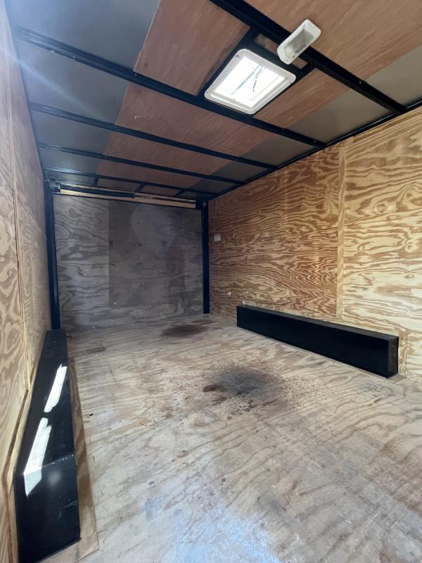 used Cargo (Enclosed) Trailers Lark  for sale, in Carlisle, PA Thumbnail 5