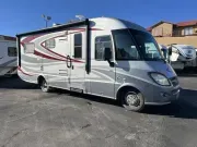 2013 Winnebago ITASCA REYO 25Q