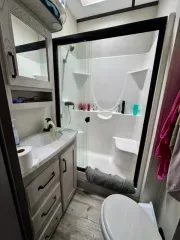 used Fifth Wheel Trailers Keystone RV Montana High Country for sale, in Harrisville, NH Thumbnail 7