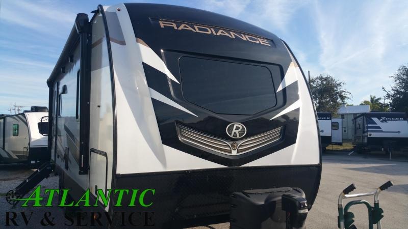 2022 Cruiser RV Radiance R-21RB Travel Trailer RV 2022 Cruiser RV Radiance R-21RB Travel Trailer RV