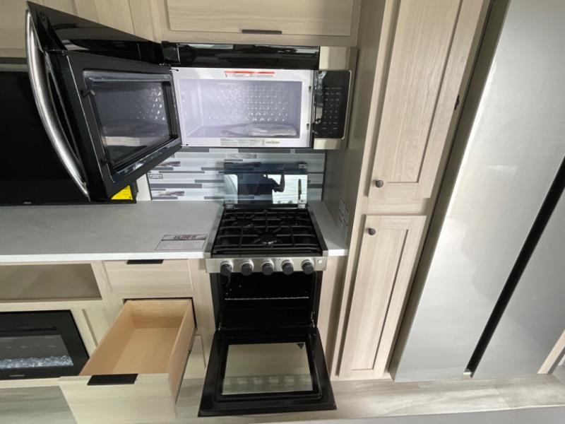 new Fifth Wheel Trailers Forest River Wildcat for sale, in Rockport, TX Thumbnail 7