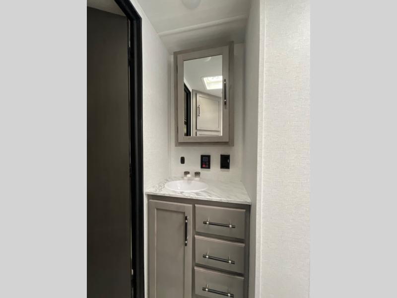 new Travel Trailers Keystone RV Hideout for sale, in Rockport, TX Thumbnail 16