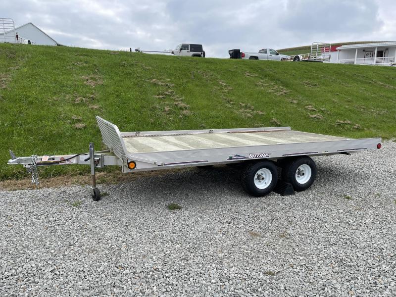 USED 2007 TRITON DECKOVER UTILITY USED 2007 TRITON DECKOVER UTILITY