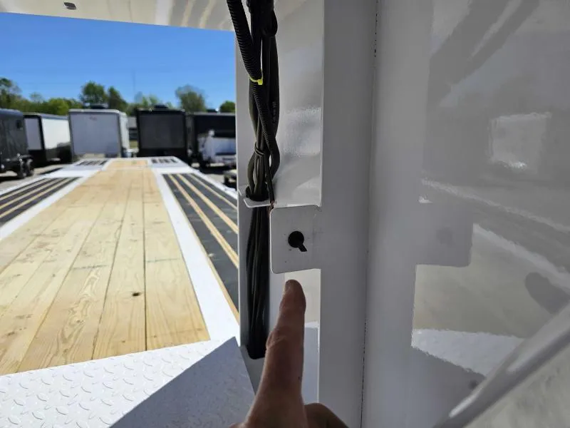 used Other Trailers Diamond C Trailers  for sale, in Broken Arrow, OK Thumbnail 6