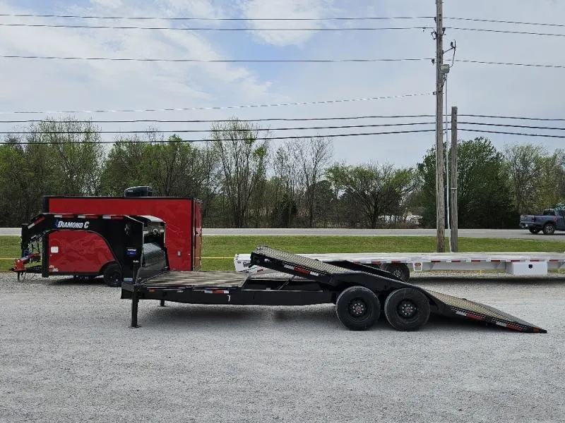 2026 Diamond C Trailers HXD-210 Gooseneck MaxWide Pro Tilt Trailer (10598) 24' x 102", Onyx Black