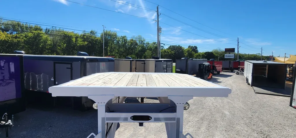 used Equipment / Flatbed Trailers Diamond C Trailers  for sale, in Broken Arrow, OK Thumbnail 5