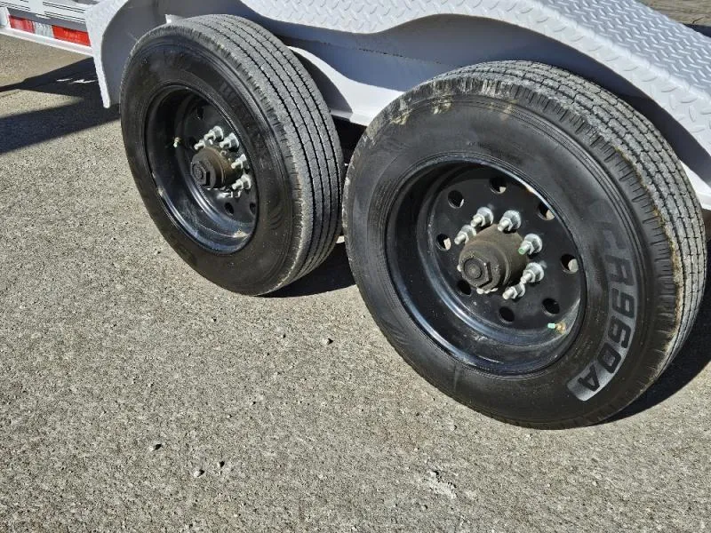 used Equipment / Flatbed Trailers Diamond C Trailers  for sale, in Broken Arrow, OK Thumbnail 4