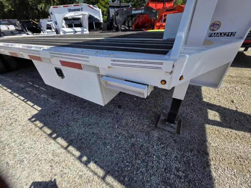 used Equipment / Flatbed Trailers Diamond C Trailers  for sale, in Broken Arrow, OK Thumbnail 19
