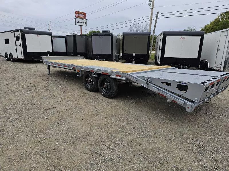 2024 Diamond C Trailers DEC-210 Heavy Duty Deckover