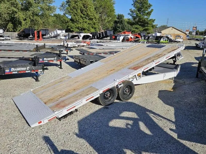 2025 Diamond C Trailers DET-208 22"X102" FULL HYDRAULIC TILT DECKOVER, ARCTIC WHITE