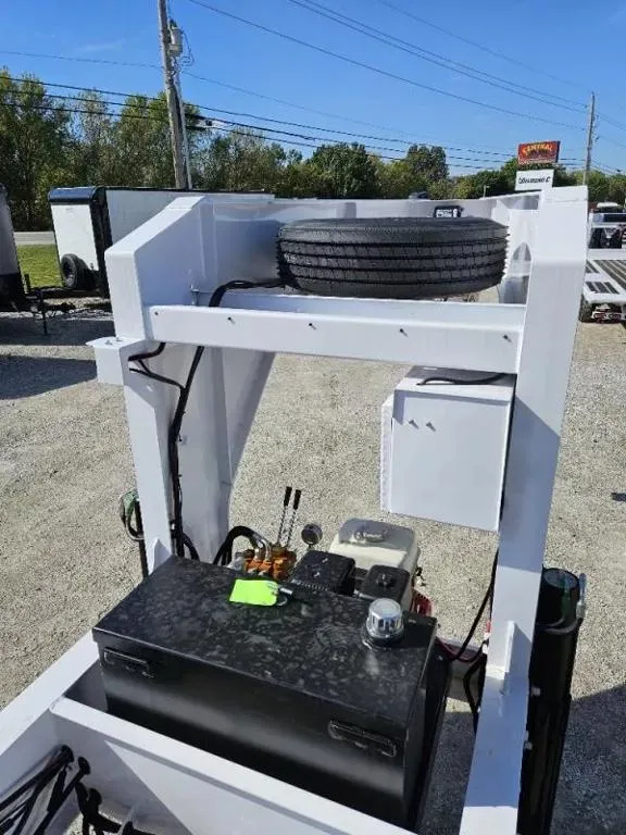 used Other Trailers Diamond C Trailers  for sale, in Broken Arrow, OK Thumbnail 9