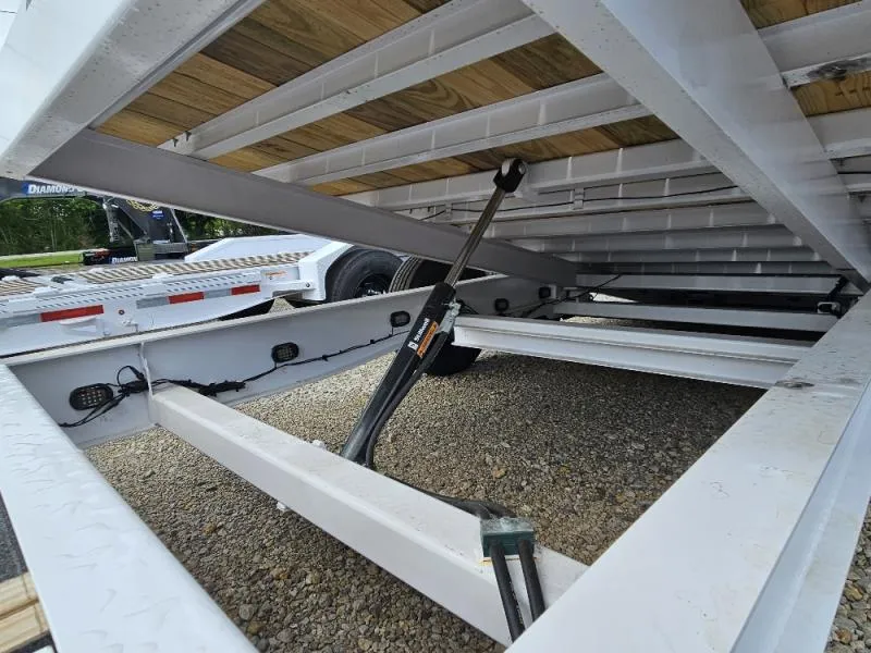 used Equipment / Flatbed Trailers Diamond C Trailers  for sale, in Broken Arrow, OK Thumbnail 16