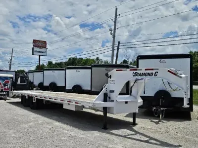 2024 Diamond C Trailers C FMAX-212 HD 35'X102"  WHITE ENGINEERED BEAM 25.9K W/ MAX RAMPS - PACESETTE