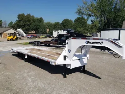 2026 Diamond C Trailers FMAX-210 (92664) 28'x102" Super Single Deckover Gooseneck 25.9K GVWR